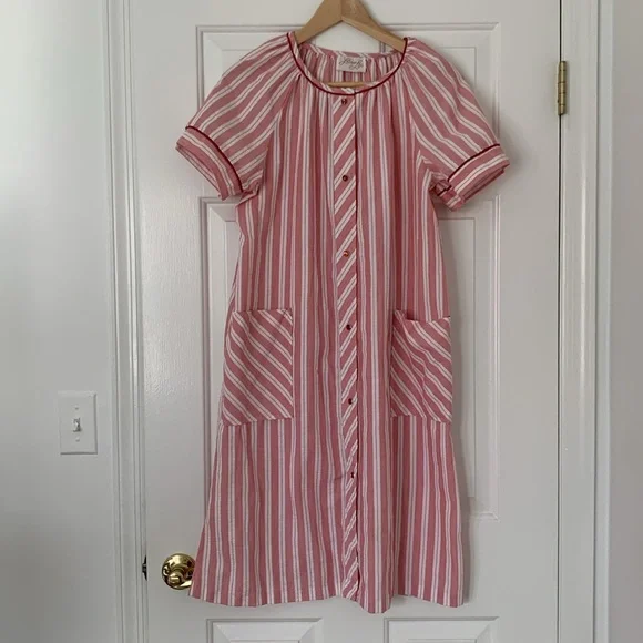 night fashion dresses 1950s 60s Pink Orange Floral Print Pockets Wrap House Dress main image 0